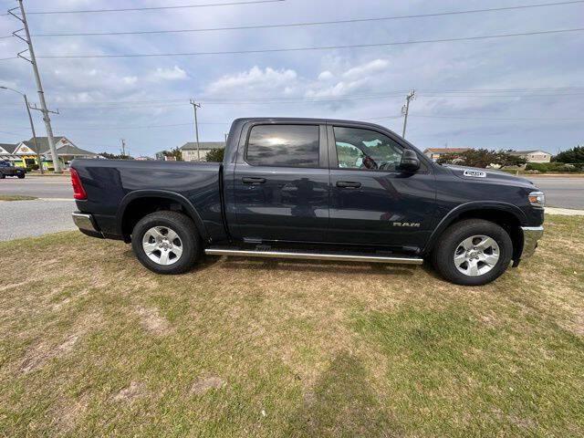 2025 Ram 1500 Big Horn Crew Cab 4x4 5'7" Box