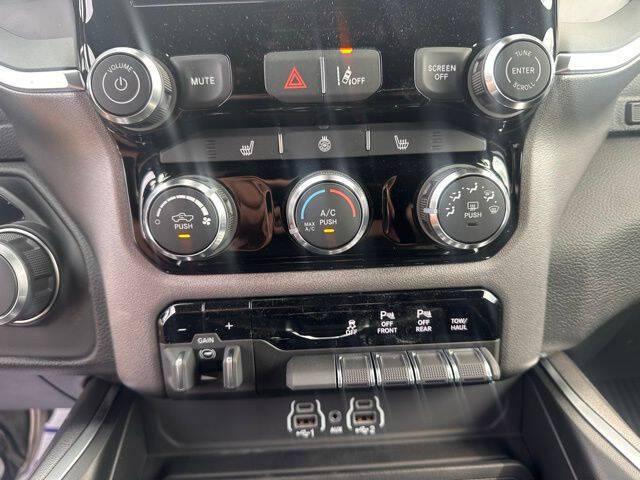 2025 Ram 1500 Big Horn Crew Cab 4x4 5'7" Box