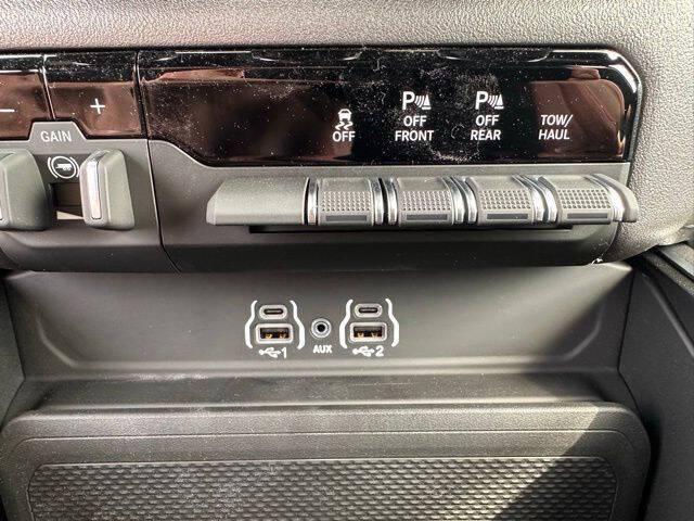 2025 Ram 1500 Big Horn Crew Cab 4x4 5'7" Box