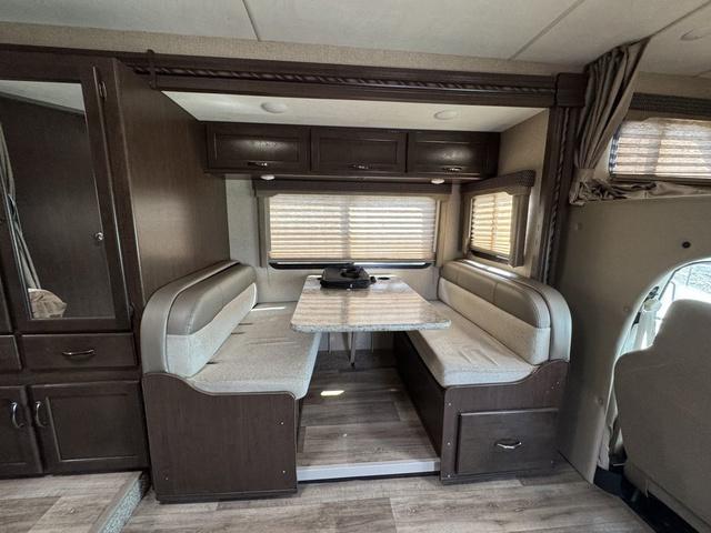 2018 Ford E-350 Cutaway Unknown