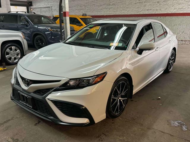 2023 Toyota Camry SE AWD [4]