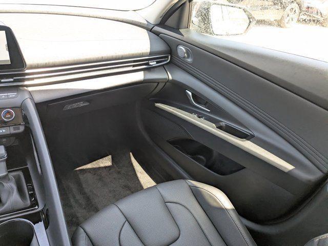 2025 Hyundai Elantra Hybrid Limited