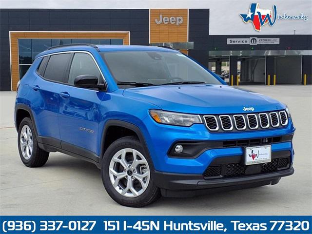 2025 Jeep Compass COMPASS LATITUDE 4X4