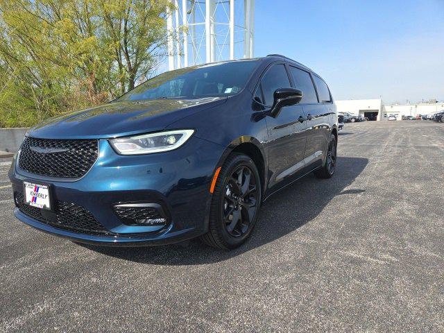 2025 Chrysler Pacifica PACIFICA LIMITED
