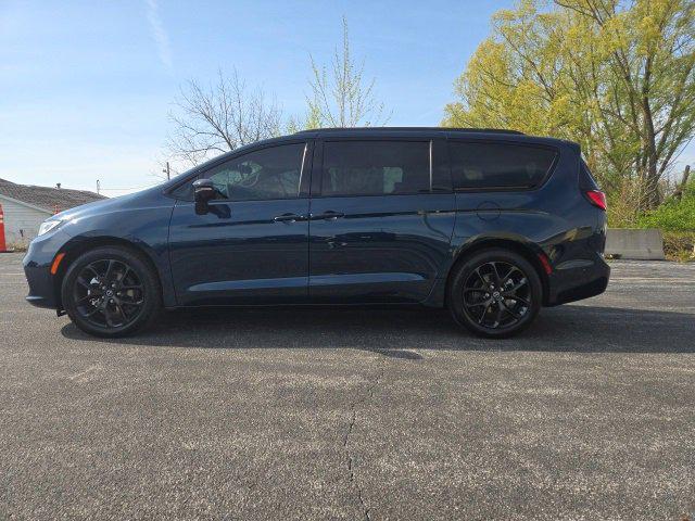 2025 Chrysler Pacifica PACIFICA LIMITED