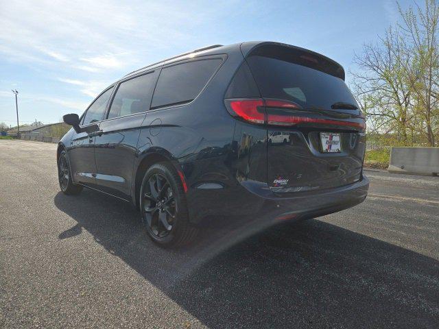 2025 Chrysler Pacifica PACIFICA LIMITED