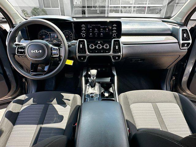 2022 Kia Sorento LX