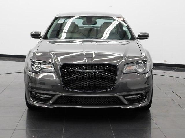 2023 Chrysler 300 Touring L