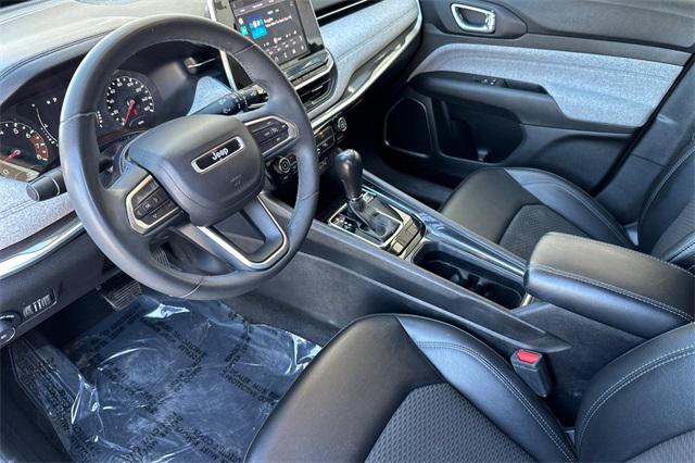 2022 Jeep Compass Latitude FWD