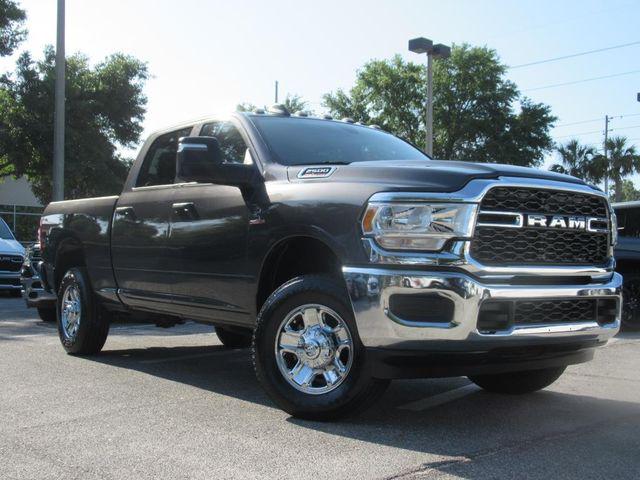 2023 RAM 2500 Tradesman Crew Cab 4x4 64 Box