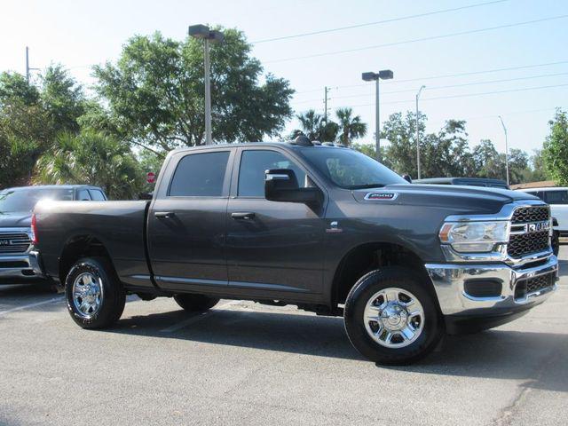 2023 RAM 2500 Tradesman Crew Cab 4x4 64 Box