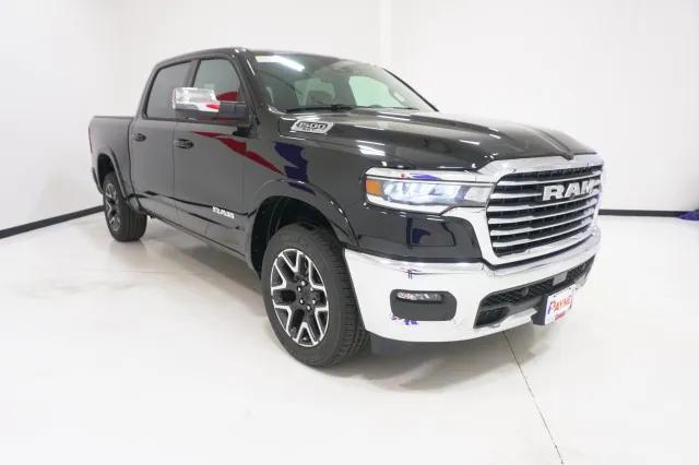 2025 RAM Ram 1500 RAM 1500 LARAMIE CREW CAB 4X2 57 BOX