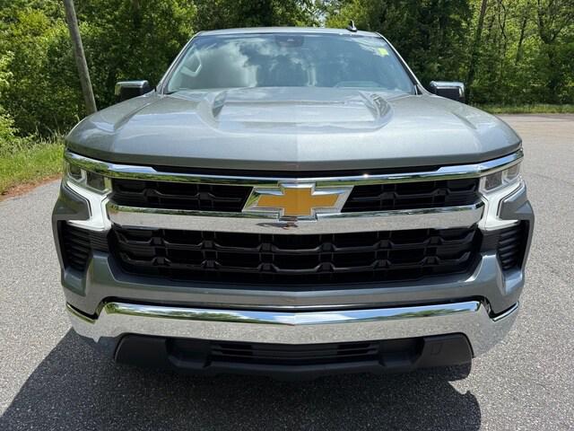 2024 Chevrolet Silverado 1500 2WD Crew Cab Standard Bed LT