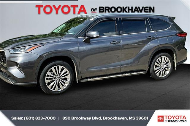 2022 Toyota Highlander Platinum