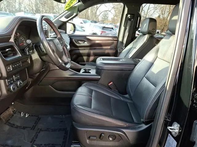 2021 Chevrolet Suburban 4WD RST