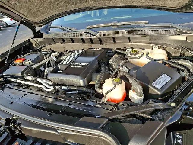 2021 Chevrolet Suburban 4WD RST