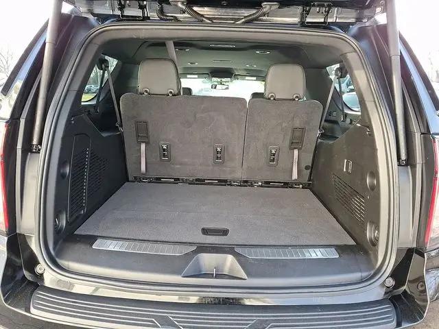2021 Chevrolet Suburban 4WD RST