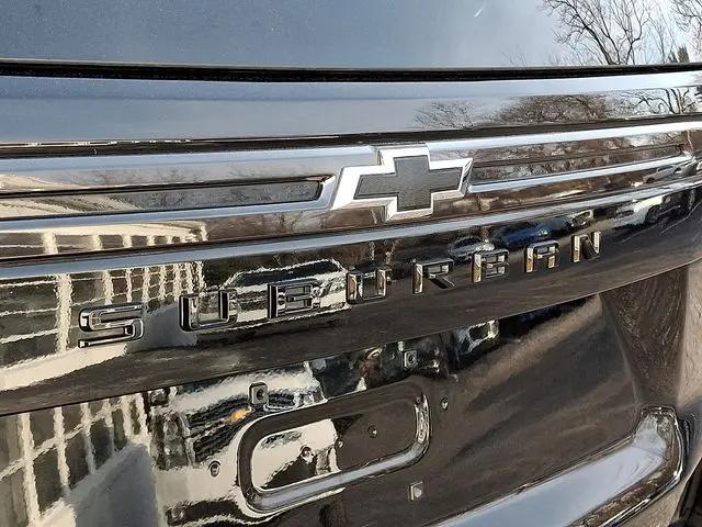 2021 Chevrolet Suburban 4WD RST