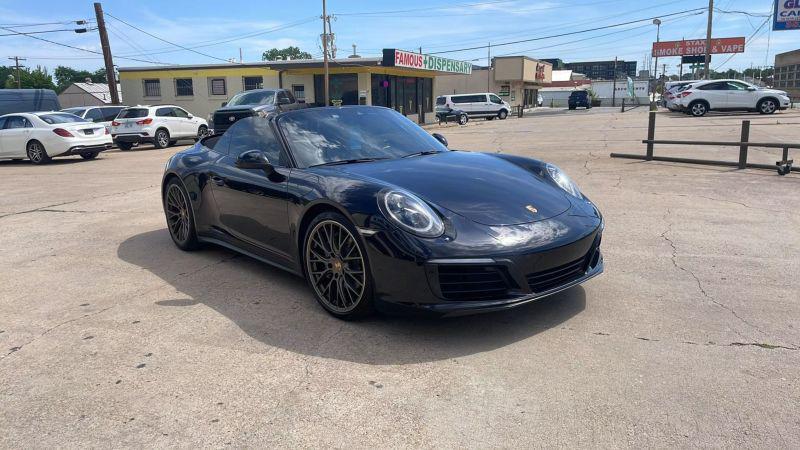 2017 Porsche 911 Carrera 4