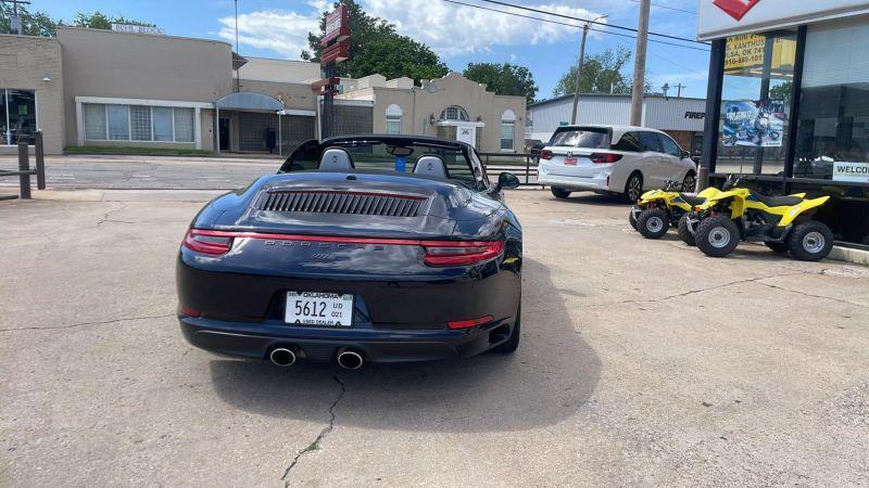 2017 Porsche 911 Carrera 4
