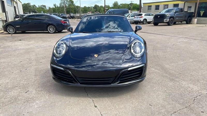 2017 Porsche 911 Carrera 4