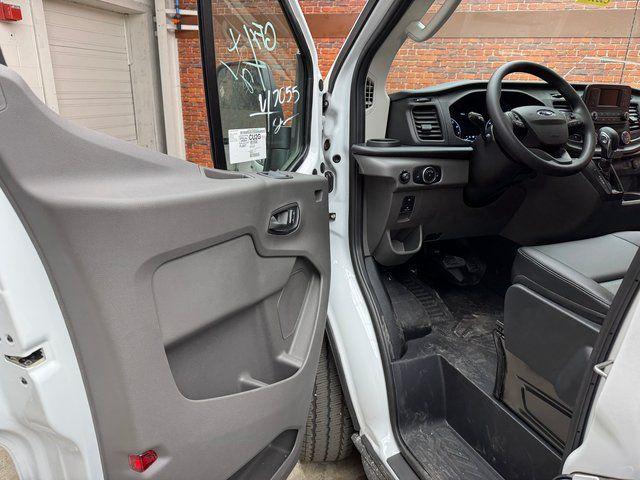 2025 Ford Transit Cargo Van Base