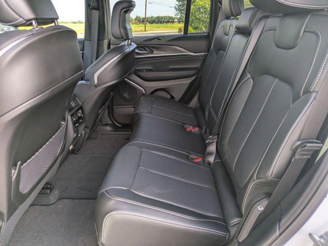 2025 Jeep Grand Cherokee Overland 4x4