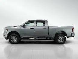 2022 RAM 2500 Big Horn Crew Cab 4x4 64 Box