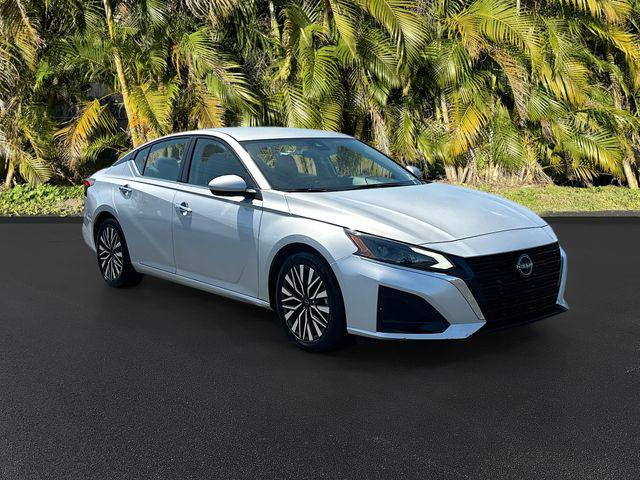 2023 Nissan Altima SV FWD