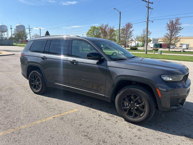 2024 Jeep Grand Cherokee L Altitude 4x4
