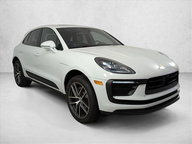 2025 Porsche Macan AWD