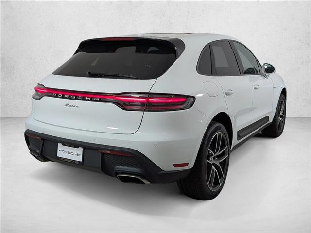 2025 Porsche Macan AWD