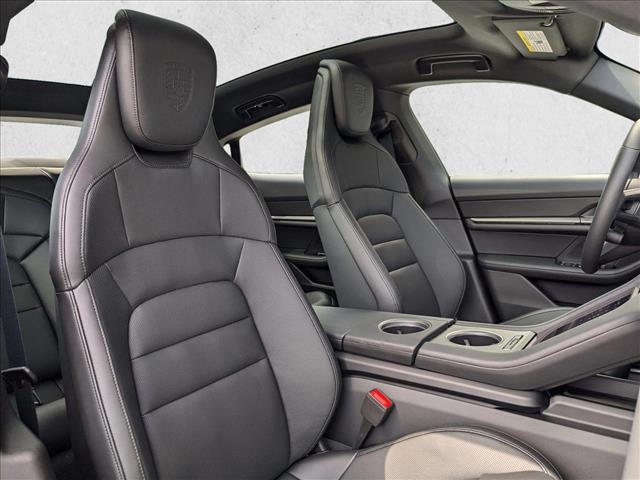 2025 Porsche Taycan 4