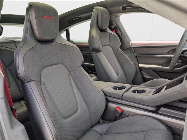 2025 Porsche Taycan GTS