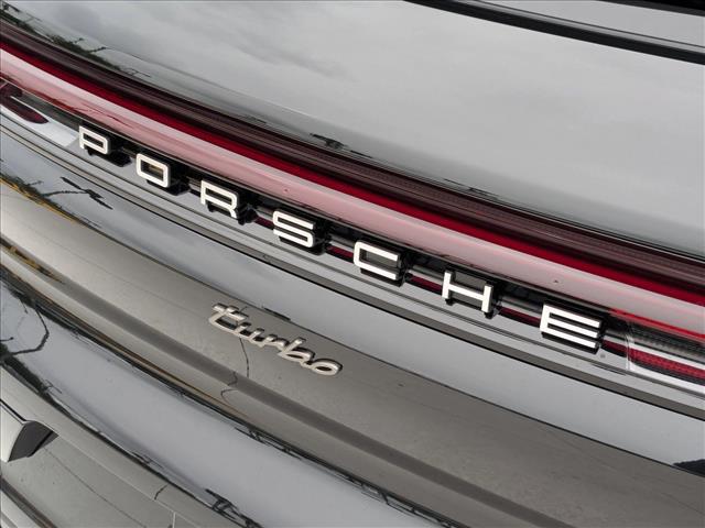 2025 Porsche Cayenne E-Hybrid Turbo