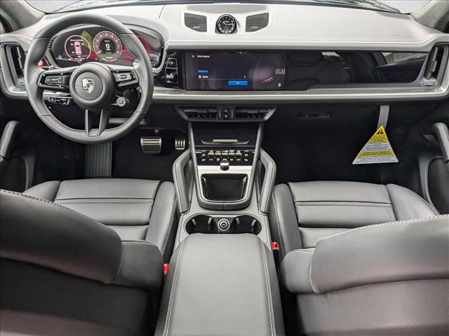 2025 Porsche Cayenne E-Hybrid Turbo