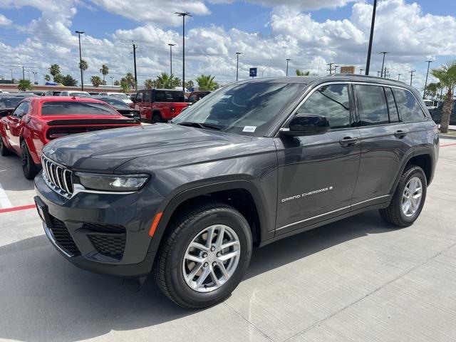 2025 Jeep Grand Cherokee GRAND CHEROKEE LAREDO X 4X2