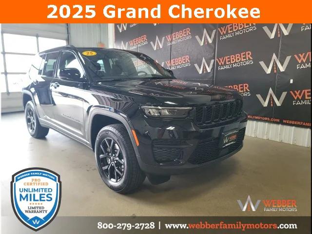 2025 Jeep Grand Cherokee GRAND CHEROKEE ALTITUDE X 4X4