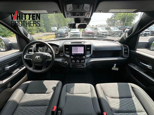 2025 RAM Ram 1500 RAM 1500 TRADESMAN CREW CAB 4X4 57 BOX