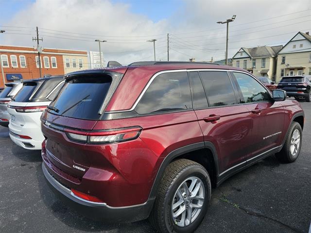 2025 Jeep Grand Cherokee GRAND CHEROKEE LAREDO X 4X4