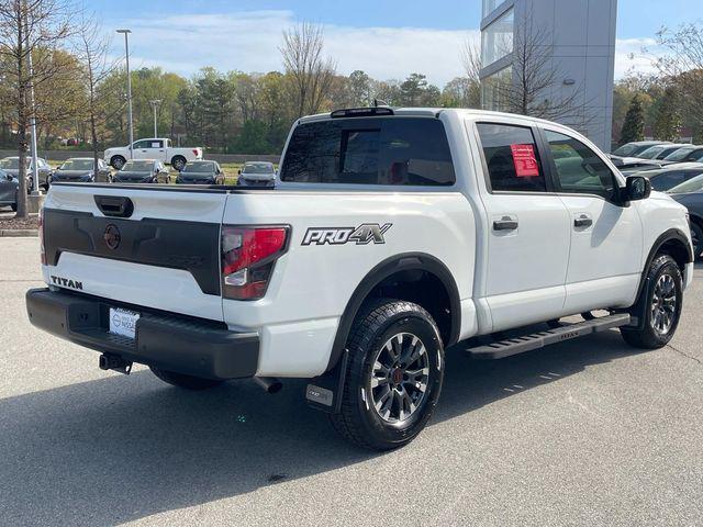 2024 Nissan TITAN Crew Cab PRO-4X 4x4