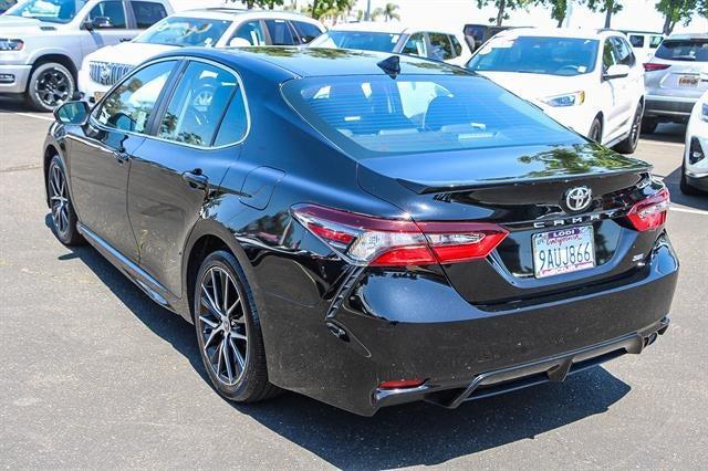 2022 Toyota Camry SE
