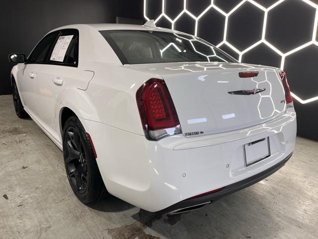 2023 Chrysler 300 300S