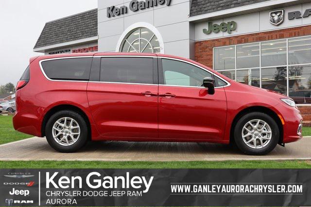 2025 Chrysler Pacifica PACIFICA SELECT