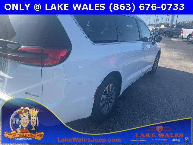 2023 Chrysler Pacifica Hybrid Touring L