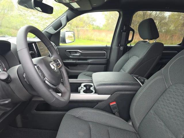 2025 RAM 1500 Big Horn Crew Cab 4x4 57 Box