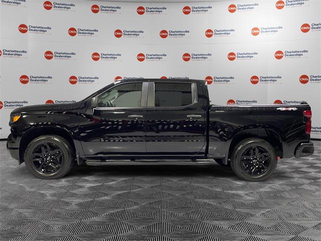 2023 Chevrolet Silverado 1500 4WD Crew Cab Short Bed Custom