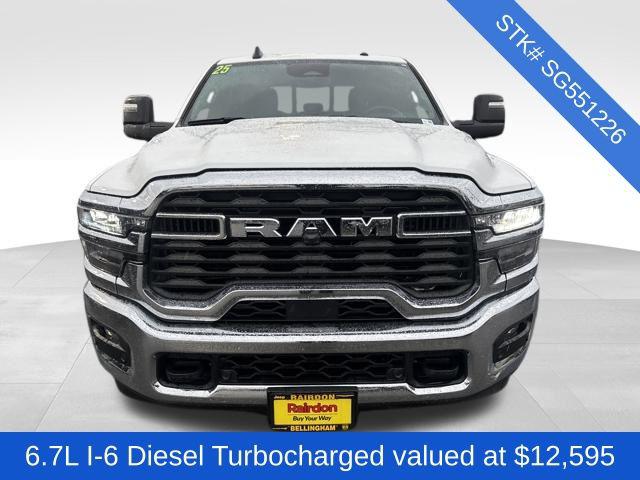 2025 RAM Ram 3500 RAM 3500 TRADESMAN CREW CAB 4X4 8 BOX