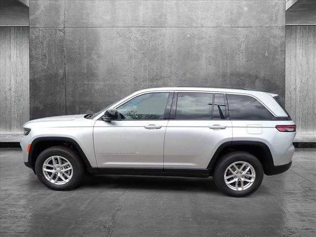 2025 Jeep Grand Cherokee GRAND CHEROKEE LAREDO X 4X4 2025 Jeep Grand Cherokee GRAND CHEROKEE LAREDO X 4X4