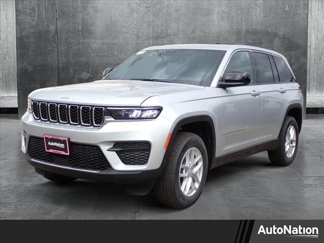 2025 Jeep Grand Cherokee GRAND CHEROKEE LAREDO X 4X4 2025 Jeep Grand Cherokee GRAND CHEROKEE LAREDO X 4X4